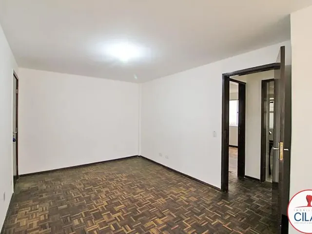 Apartamento 3 quartos e 1 banheiro, para alugar, no bairro Portão em Curitiba