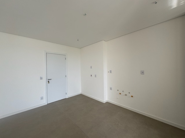 Apartamento 2 quartos e 2 banheiros, à venda, no bairro Santa Rosa em Londrina