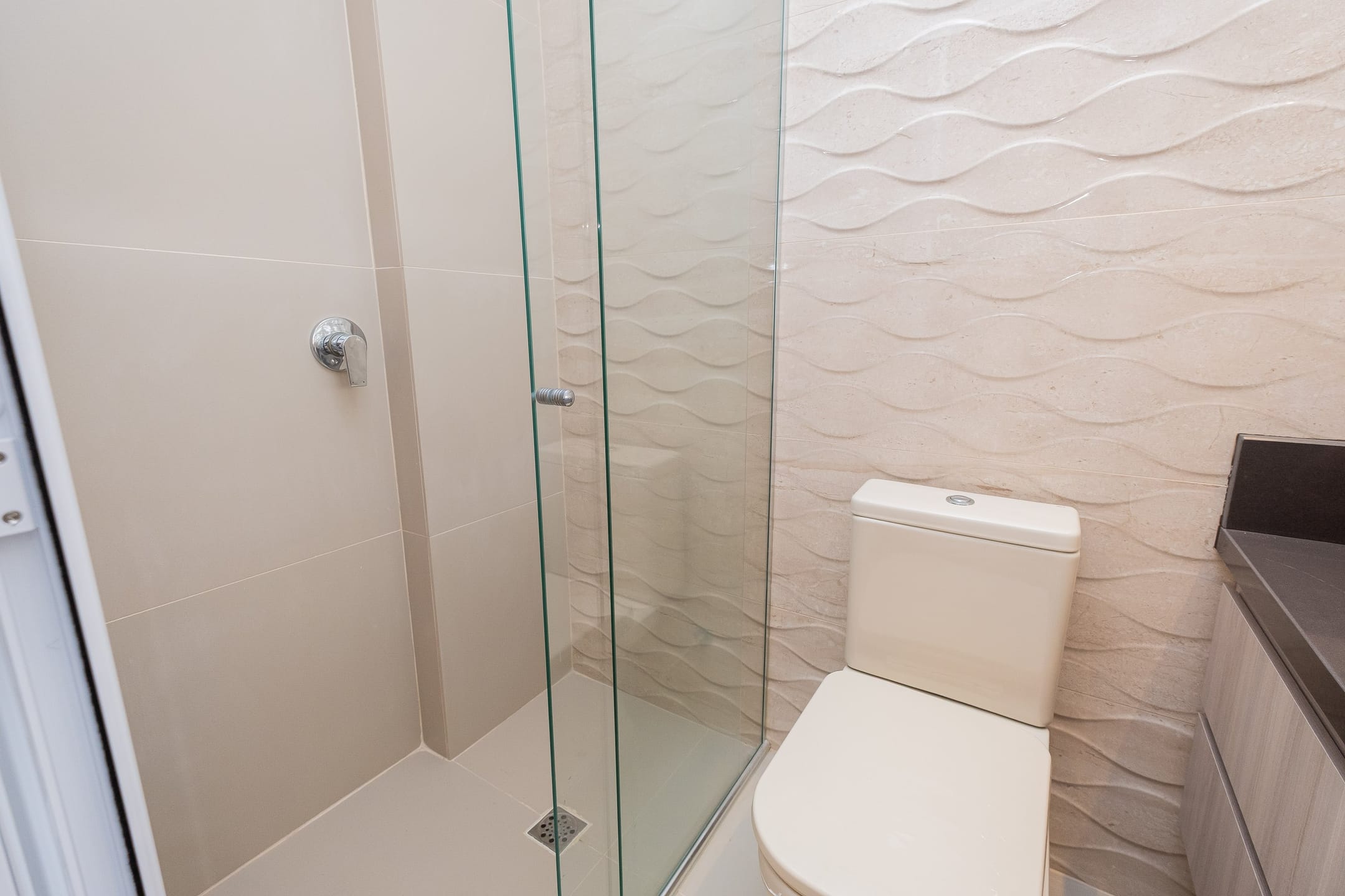 Apartamento à venda no centro de Pelotas - 150 m², 3 quartos (sendo 1 suíte), móveis planejados e vaga. - 17