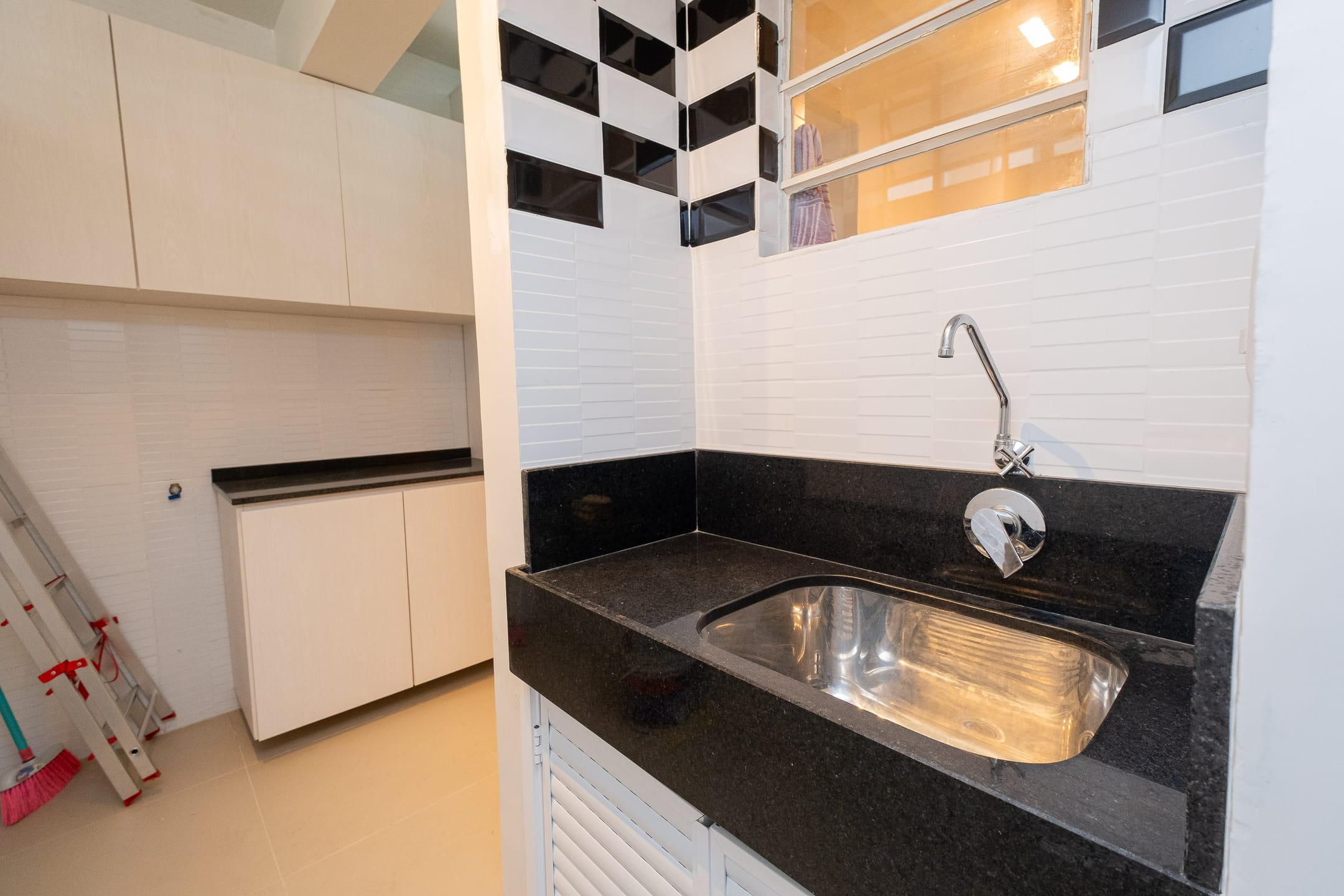 Apartamento à venda no centro de Pelotas - 150 m², 3 quartos (sendo 1 suíte), móveis planejados e vaga. - 18