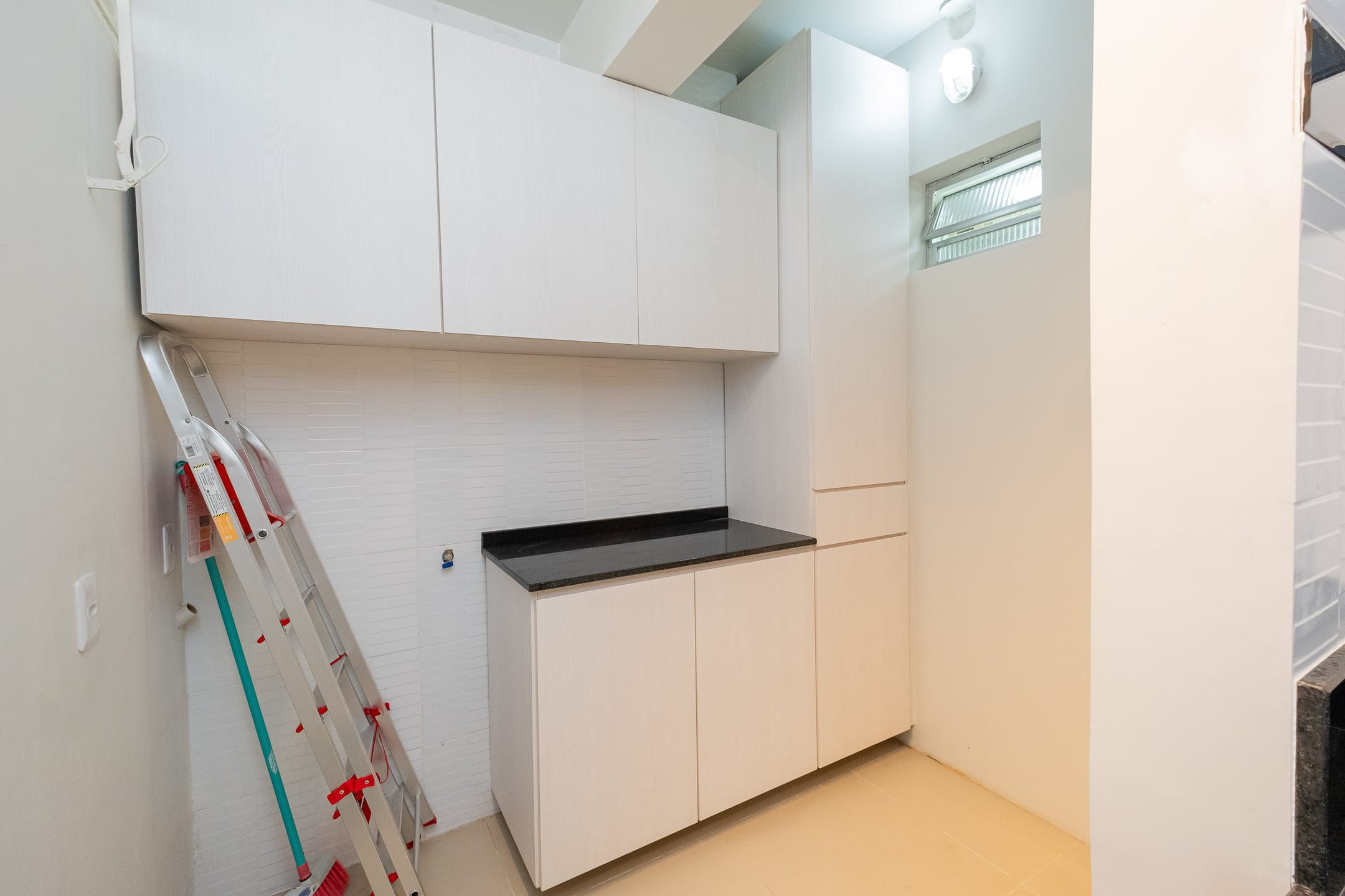 Apartamento à venda no centro de Pelotas - 150 m², 3 quartos (sendo 1 suíte), móveis planejados e vaga. - 19