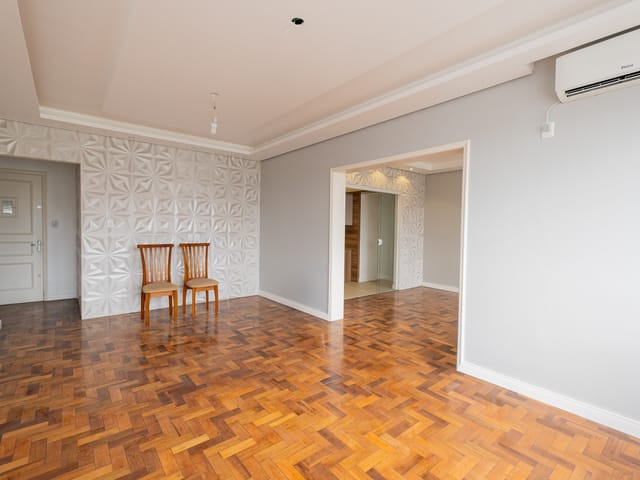 Apartamento com 170m² 3 quartos e 4 banheiros, à venda, no bairro Centro em Pelotas