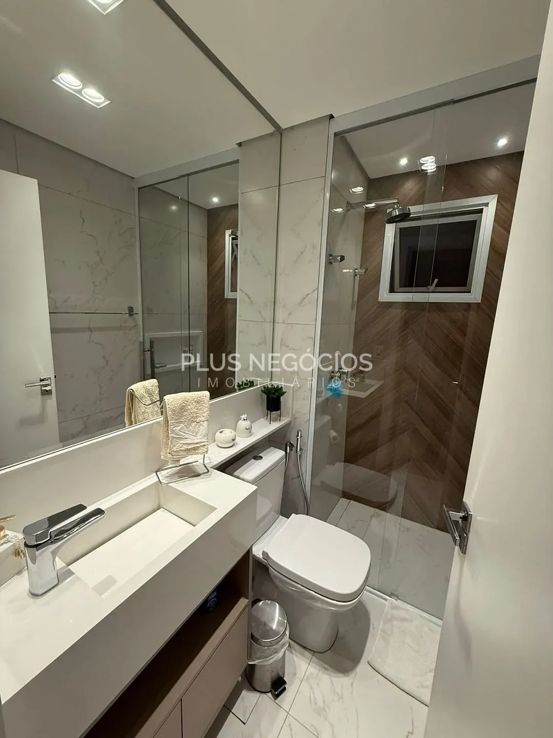 Apartamento, 3 quartos, 220 m² - Foto 42