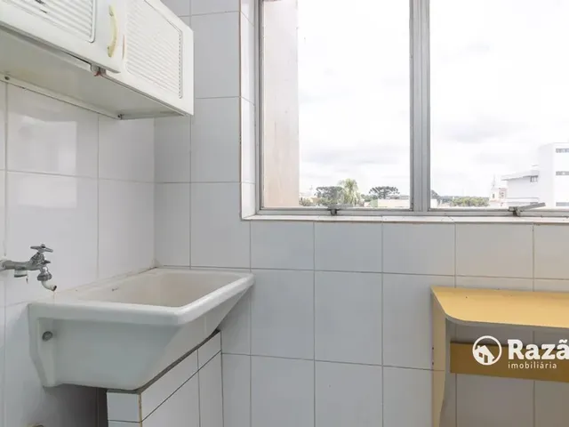 Apartamento 1 quarto e 1 banheiro, para alugar, no bairro Centro em Curitiba