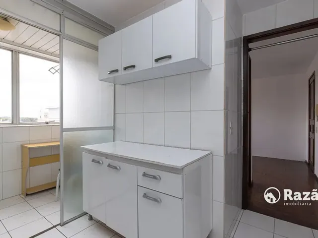 Apartamento 1 quarto e 1 banheiro, para alugar, no bairro Centro em Curitiba