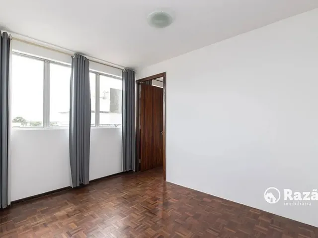 Apartamento 1 quarto e 1 banheiro, para alugar, no bairro Centro em Curitiba