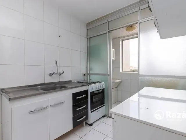 Apartamento 1 quarto e 1 banheiro, para alugar, no bairro Centro em Curitiba
