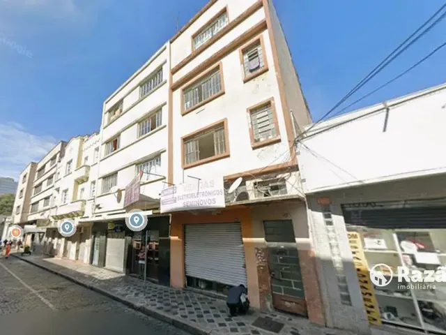 Apartamento 1 quarto e 1 banheiro, para alugar, no bairro Centro em Curitiba