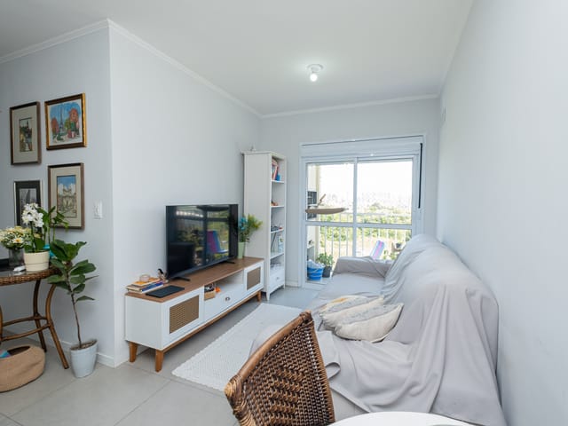 Apartamento 2 quartos e 1 banheiro, à venda, no bairro Areal em Pelotas