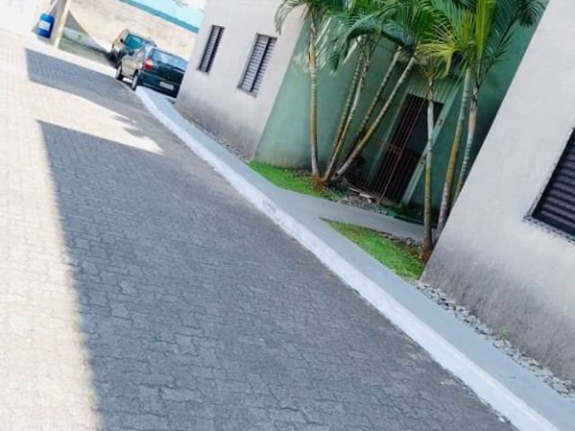 Apartamento com 54m² 2 quartos e 1 banheiro, à venda, no bairro Jardim Marilu em Carapicuíba