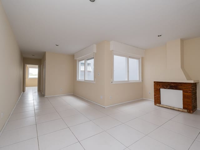Apartamento com 105m² 2 quartos e 3 banheiros, para alugar, no bairro Centro em Pelotas