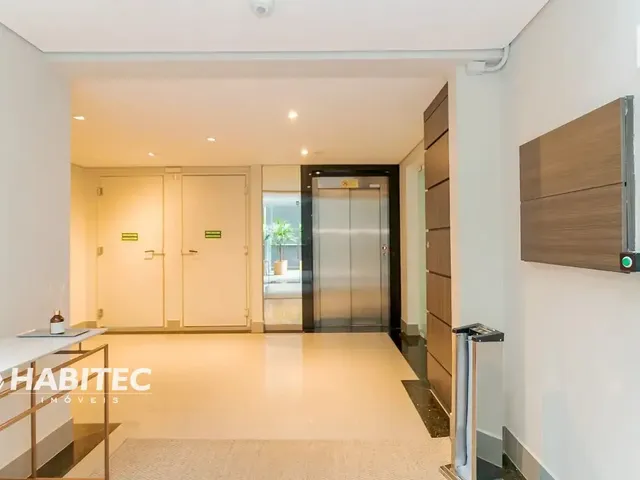 Apartamento 1 quarto e 1 banheiro, para alugar, no bairro Portão em Curitiba