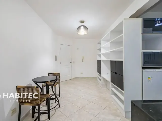 Apartamento 1 quarto e 1 banheiro, para alugar, no bairro Portão em Curitiba