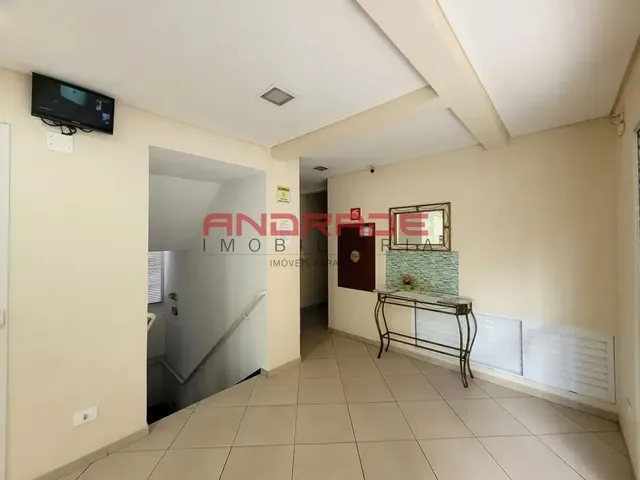 Apartamento 1 quarto e 1 banheiro, para alugar, no bairro São Francisco em Curitiba