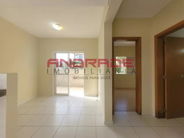 Apartamento 1 quarto e 1 banheiro, para alugar, no bairro São Francisco em Curitiba