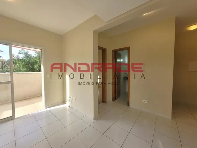 Apartamento 1 quarto e 1 banheiro, para alugar, no bairro São Francisco em Curitiba