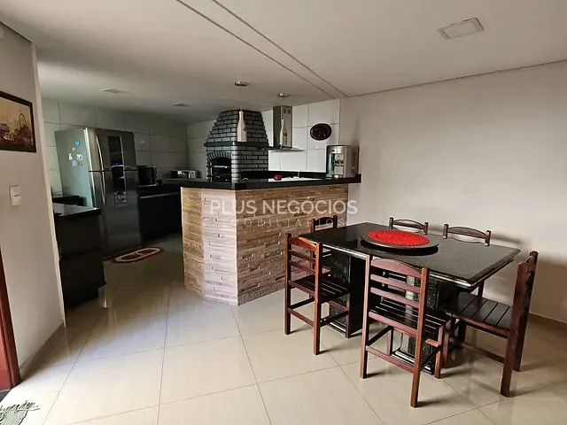 Casa 3 quartos e 2 banheiros, à venda, no bairro Vossoroca em Votorantim