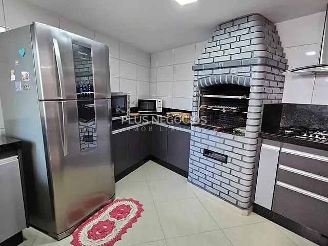 Casa 3 quartos e 2 banheiros, à venda, no bairro Vossoroca em Votorantim