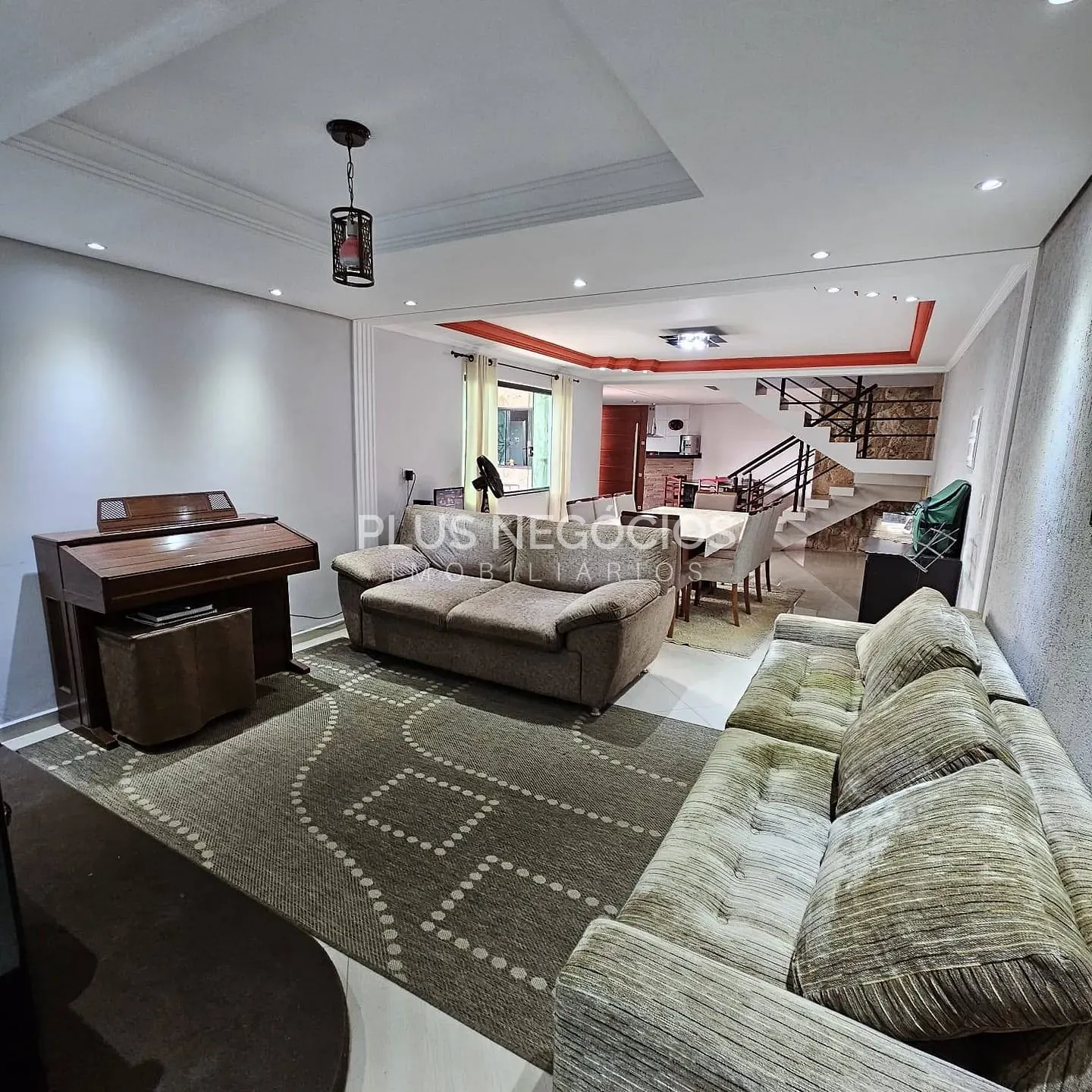 Casa, 3 quartos, 303 m² - Foto 2