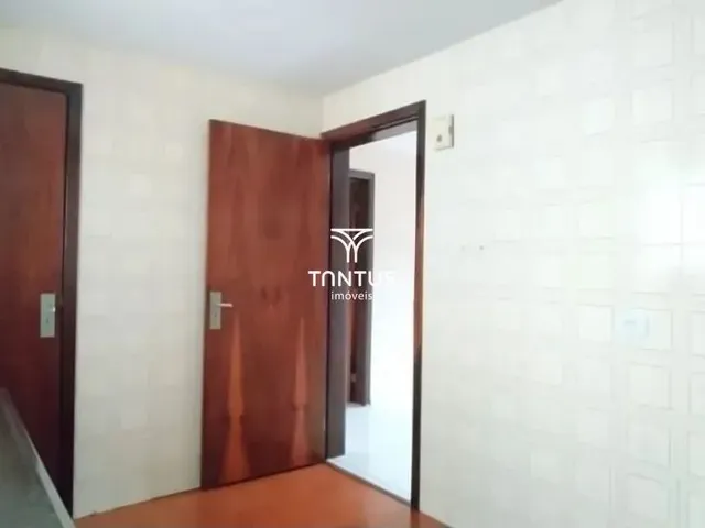 Apartamento 3 quartos e 2 banheiros, para alugar, no bairro Cristo Rei em Curitiba
