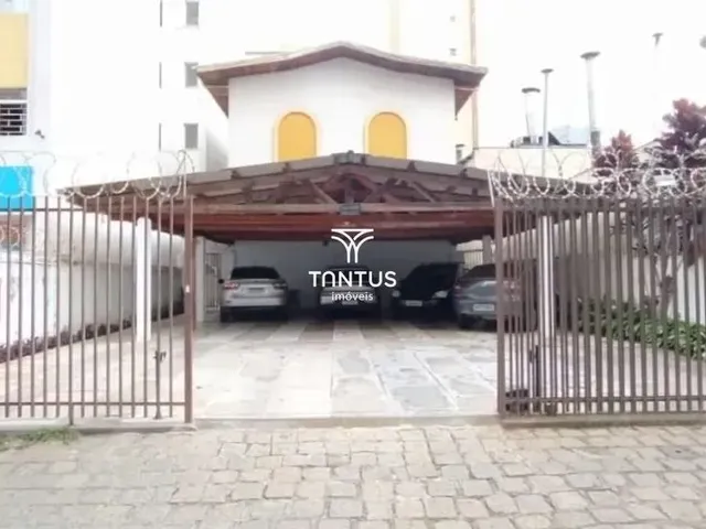 Apartamento 3 quartos e 2 banheiros, para alugar, no bairro Cristo Rei em Curitiba