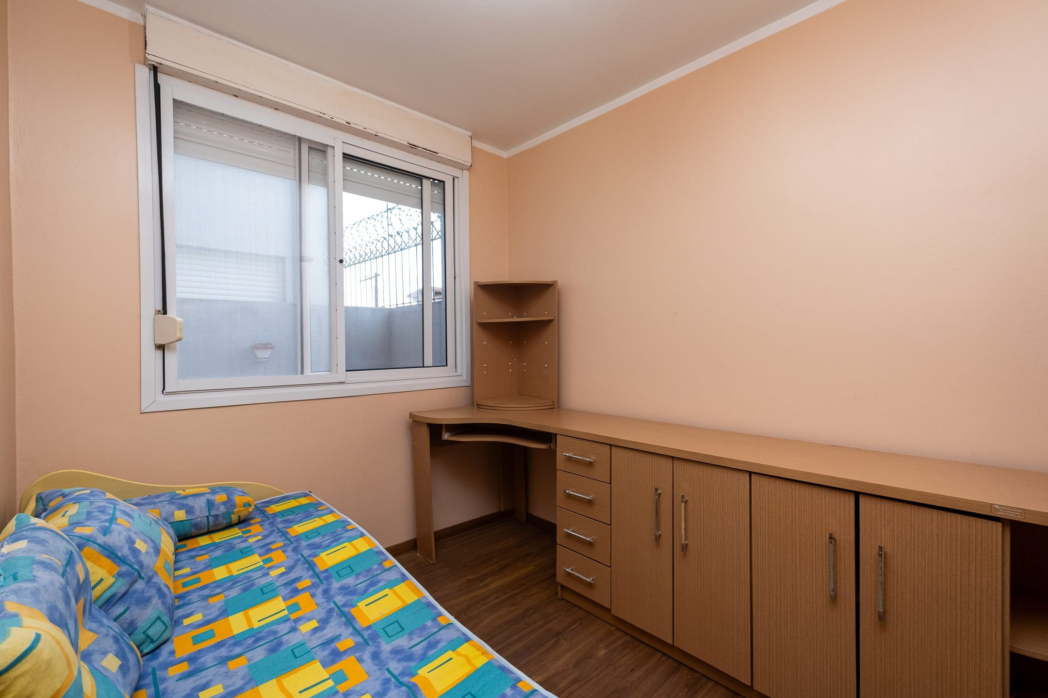 Apartamento à venda no centro de Pelotas - 60 m², 2 quartos, cozinha planejada, 2 varandas e piso laminado. - 8