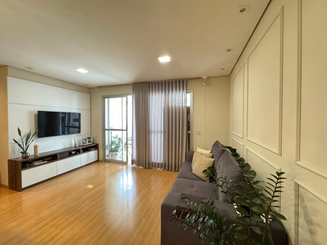 Apartamento com 163m² 3 quartos e 2 banheiros, à venda, no bairro Gleba Palhano em Londrina