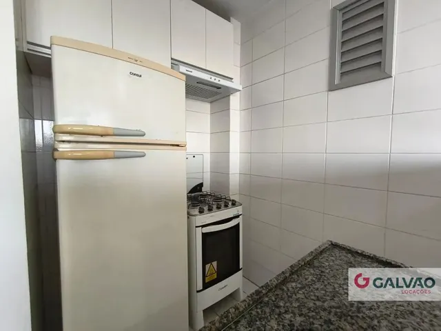 Apartamento 1 quarto e 1 banheiro, para alugar, no bairro Centro em Curitiba