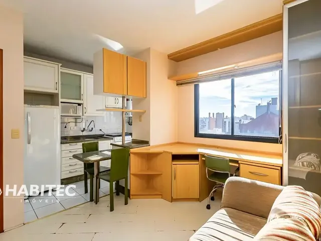 Apartamento 1 quarto e 1 banheiro, para alugar, no bairro BATEL em Curitiba