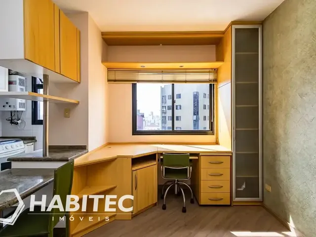 Apartamento 1 quarto e 1 banheiro, para alugar, no bairro BATEL em Curitiba