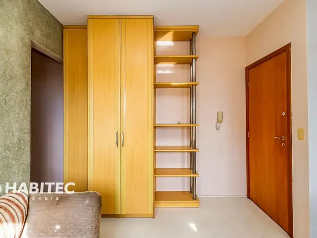 Apartamento 1 quarto e 1 banheiro, para alugar, no bairro BATEL em Curitiba