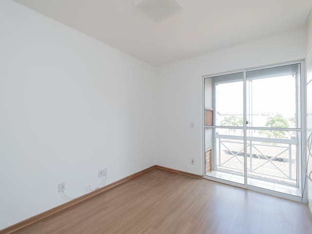 Apartamento 2 quartos e 1 banheiro, para alugar, no bairro Areal em Pelotas