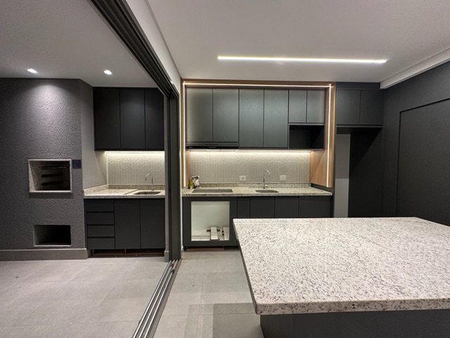 Apartamento com 182m² 3 quartos e 2 banheiros, para alugar, no bairro Guanabara em Londrina