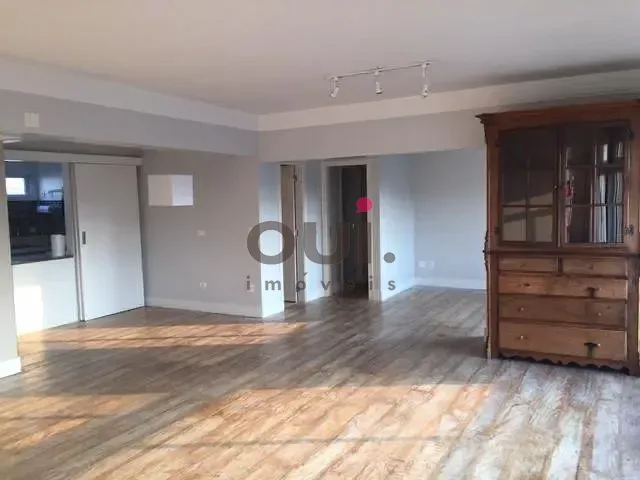 Apartamento 2 quartos e 2 banheiros, para alugar, no bairro Cerqueira César em São Paulo