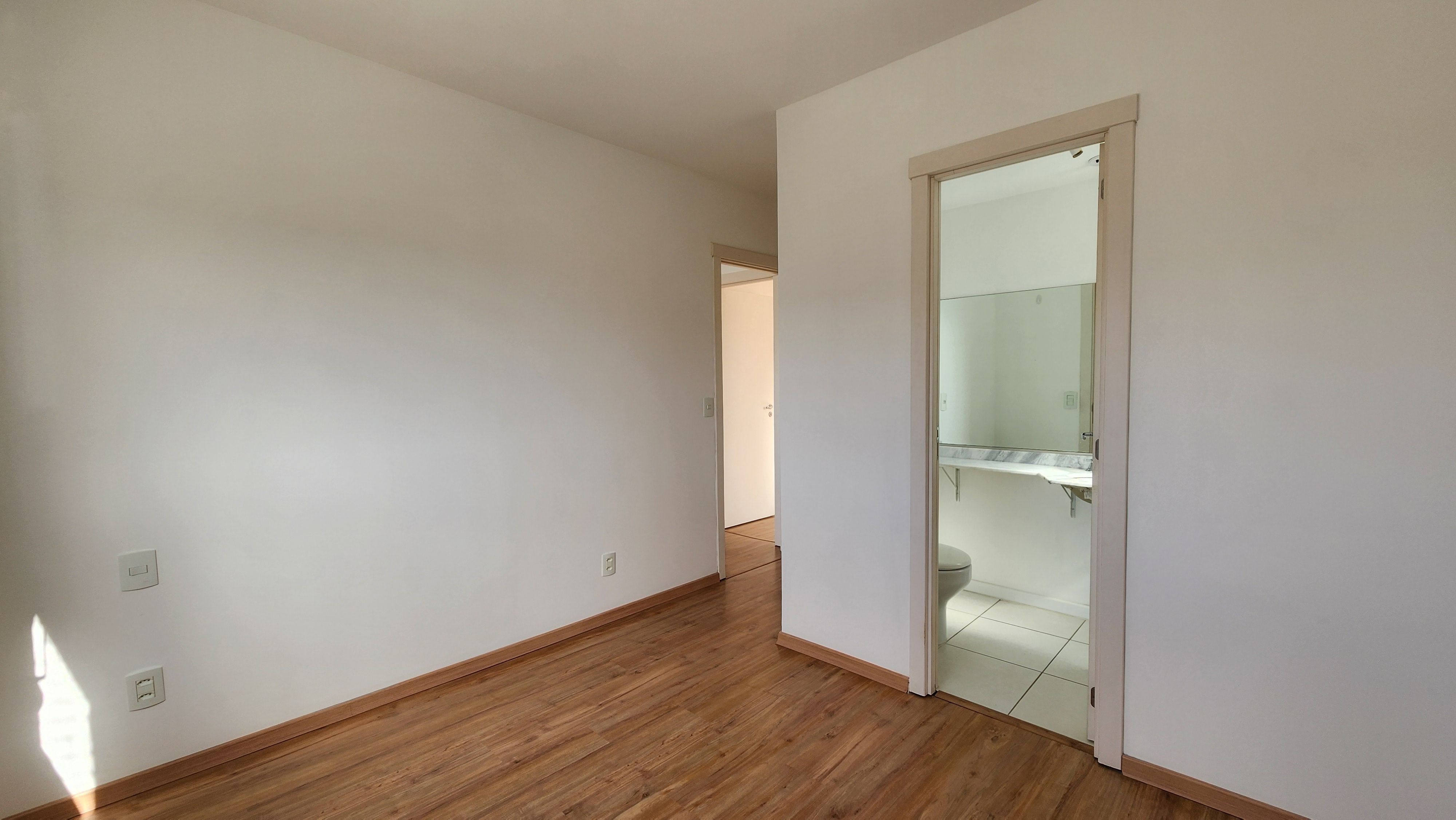 Apartamento à venda no JK Parque Club, Areal - 61 m², 2 quartos (sendo 1 suíte), cozinha com armários e andar alto com face noroeste. - 12