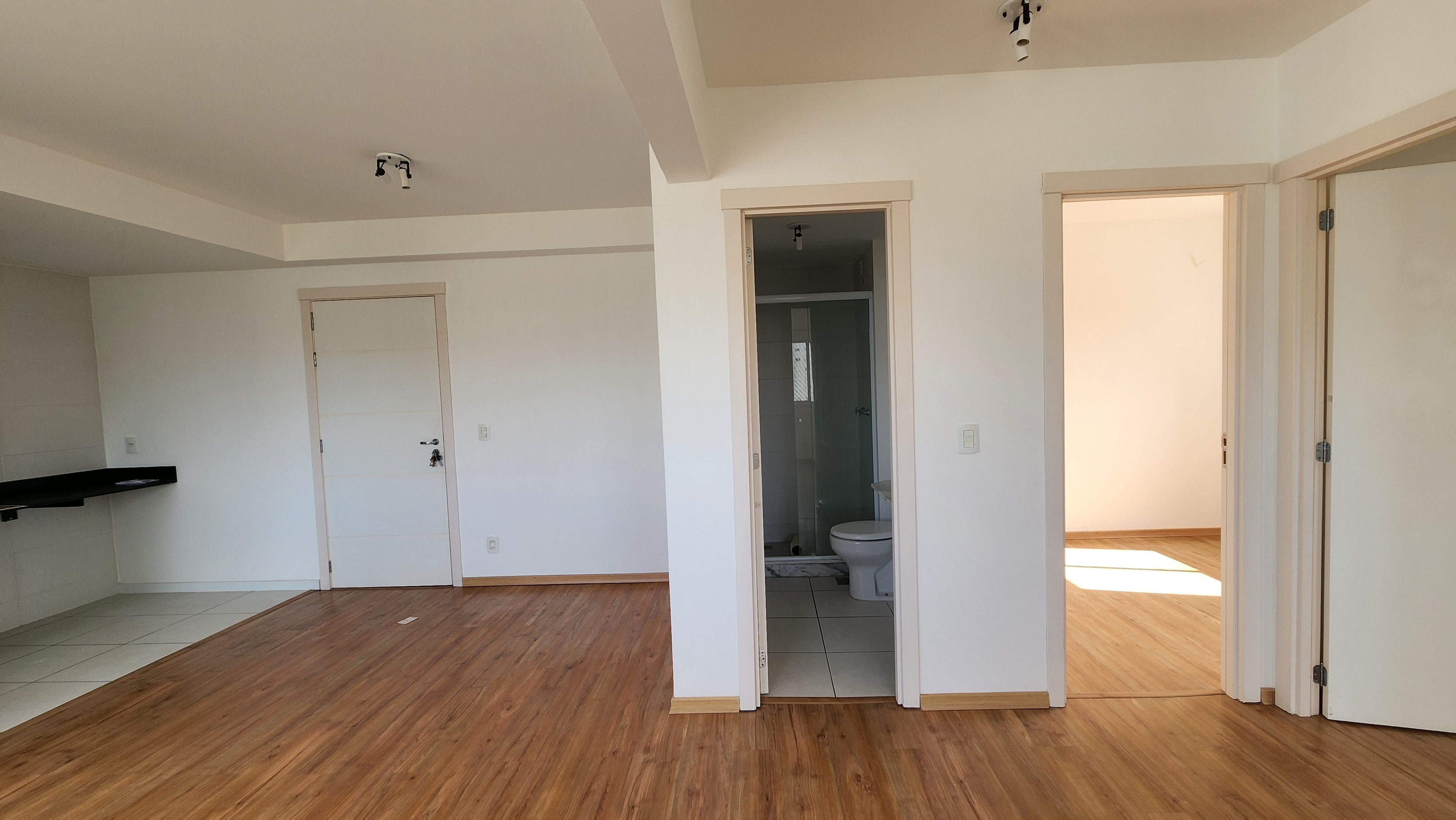Apartamento à venda no JK Parque Club, Areal - 61 m², 2 quartos (sendo 1 suíte), cozinha com armários e andar alto com face noroeste. - 7