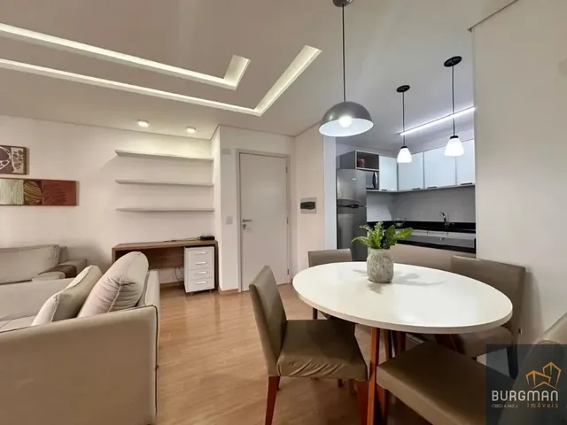 Apartamento 2 quartos e 2 banheiros, à venda, no bairro Alto da Rua XV em Curitiba