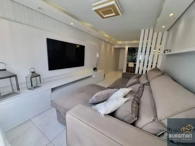 Apartamento 3 quartos e 2 banheiros, à venda, no bairro Água Verde em Curitiba