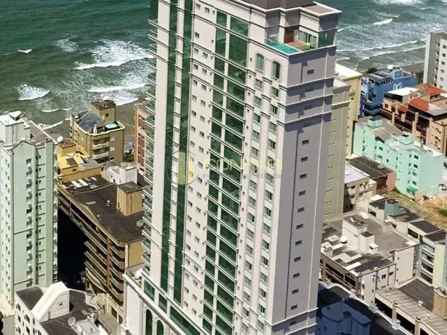Apartamento com 215m² 5 quartos e 6 banheiros, à venda, no bairro Meia Praia em Itapema