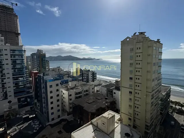 Apartamento com 215m² 5 quartos e 6 banheiros, à venda, no bairro Meia Praia em Itapema
