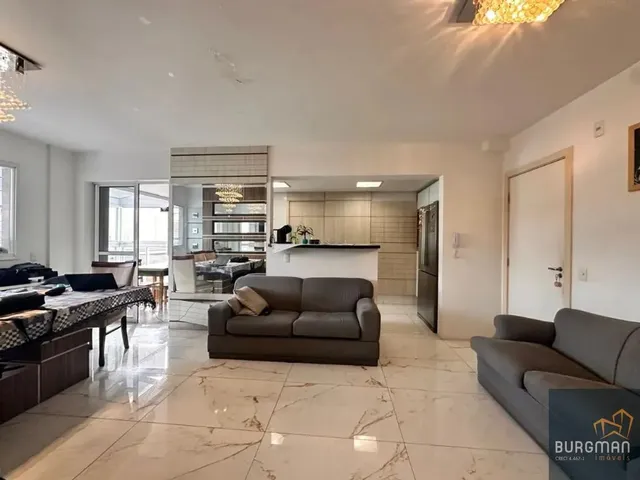Apartamento 2 quartos e 2 banheiros, à venda, no bairro Rebouças em Curitiba