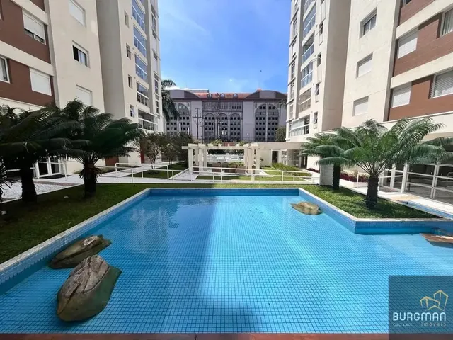 Apartamento 2 quartos e 2 banheiros, à venda, no bairro Rebouças em Curitiba