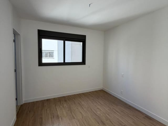 Apartamento 3 quartos e 4 banheiros, à venda, no bairro Gleba Palhano em Londrina