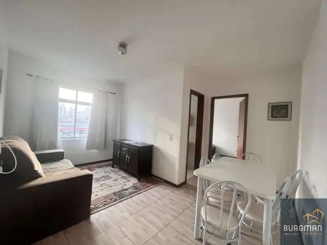 Apartamento 1 quarto e 1 banheiro, para alugar, no bairro Centro em Curitiba