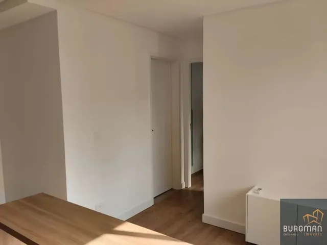 Apartamento 1 quarto e 1 banheiro, para alugar, no bairro Centro em Curitiba