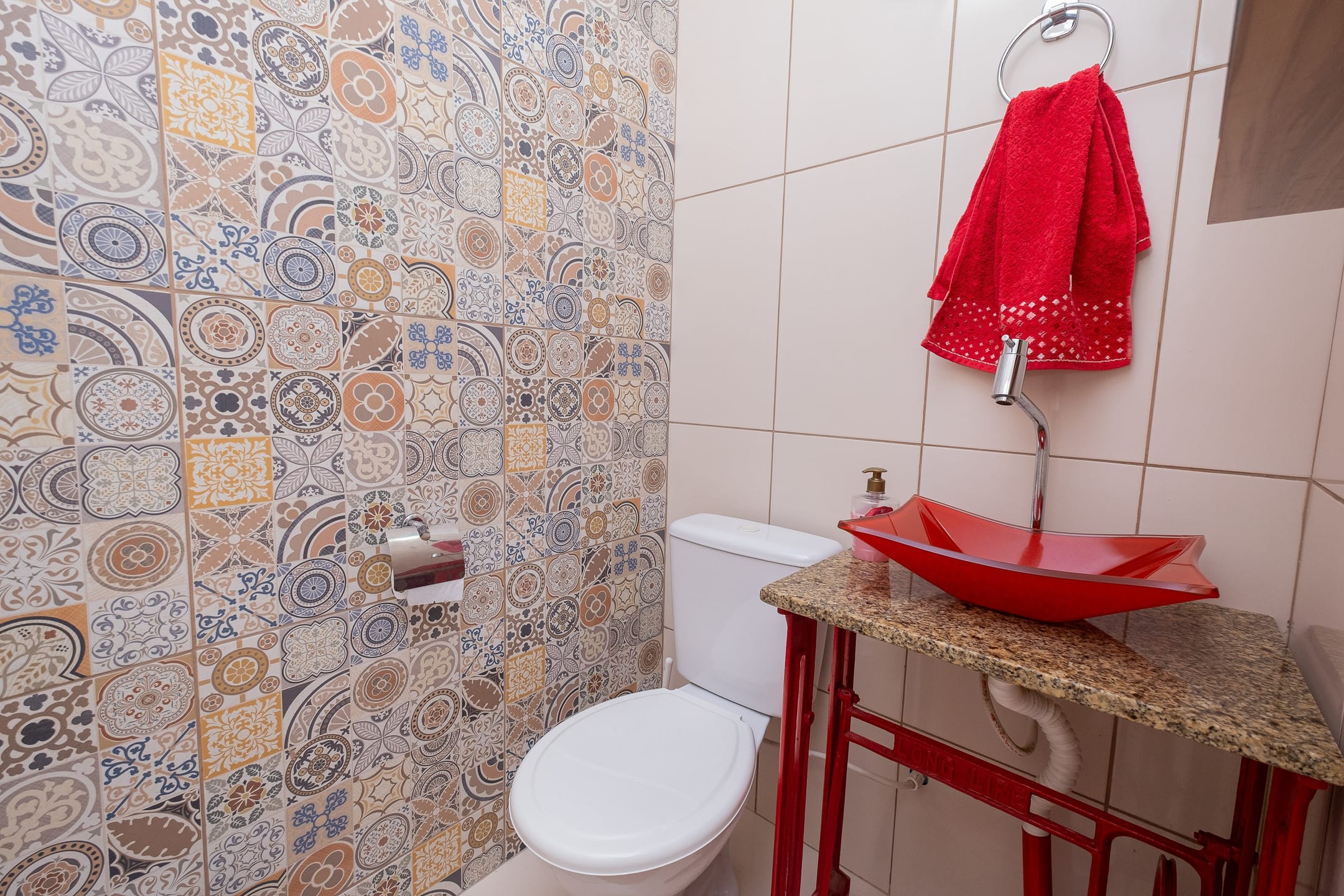 Apartamento à venda no centro de Pelotas - 107 m², 3 quartos (sendo 1 suíte), sacada, churrasqueira e vaga coberta. - 8