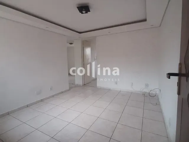 Apartamento 2 quartos e 1 banheiro, à venda, no bairro Vila Silviânia em Carapicuíba