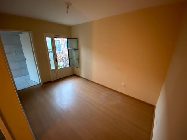 Apartamento com 48m² 3 quartos e 1 banheiro, à venda, no bairro Centro em Pelotas