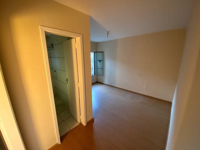 Apartamento com 48m² 3 quartos e 1 banheiro, à venda, no bairro Centro em Pelotas