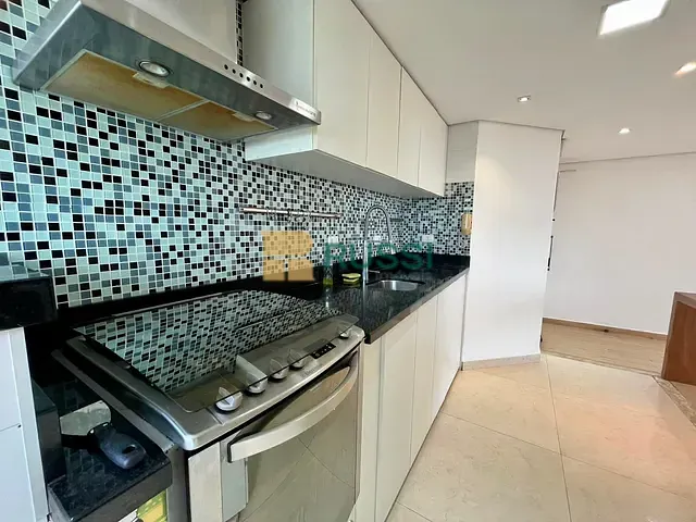 Apartamento 2 quartos e 2 banheiros, à venda, no bairro Jardim das Indústrias em São José dos Campos